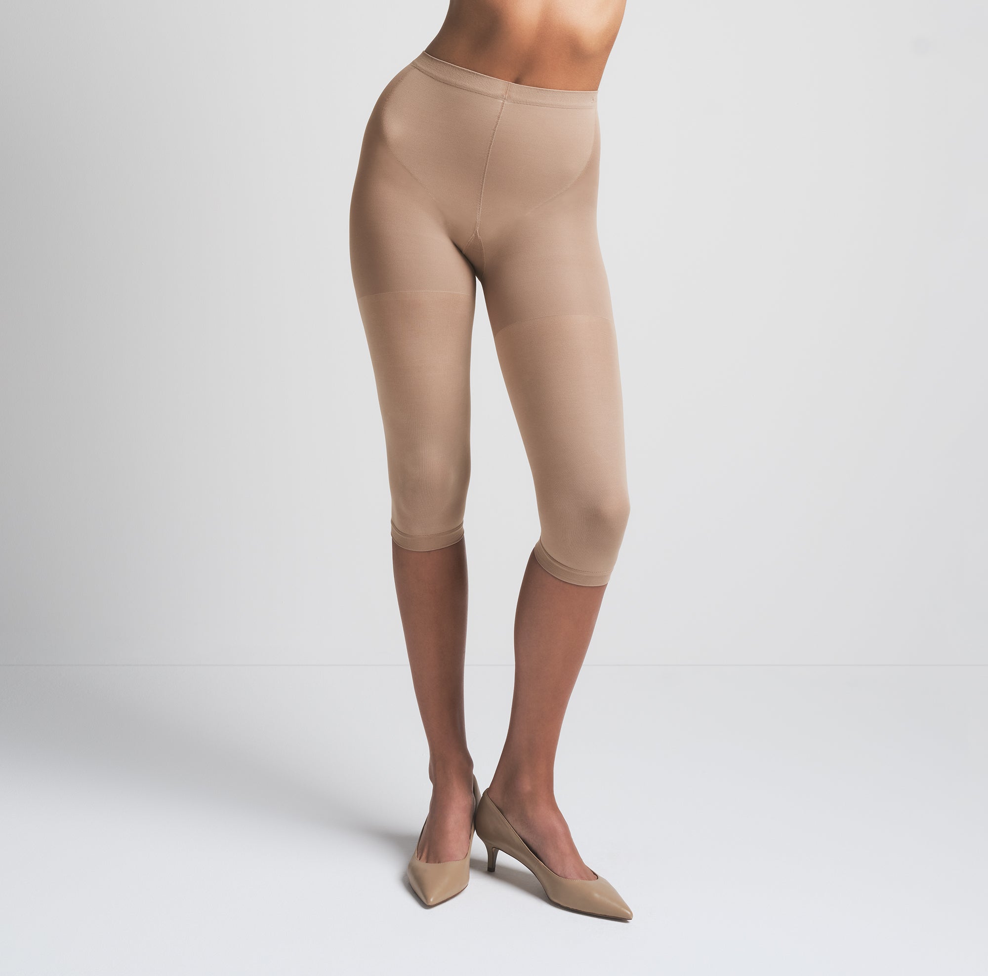 SKIMS HOSIERY SHAPING CAPRI TIGHTS | CLAY - TAYT