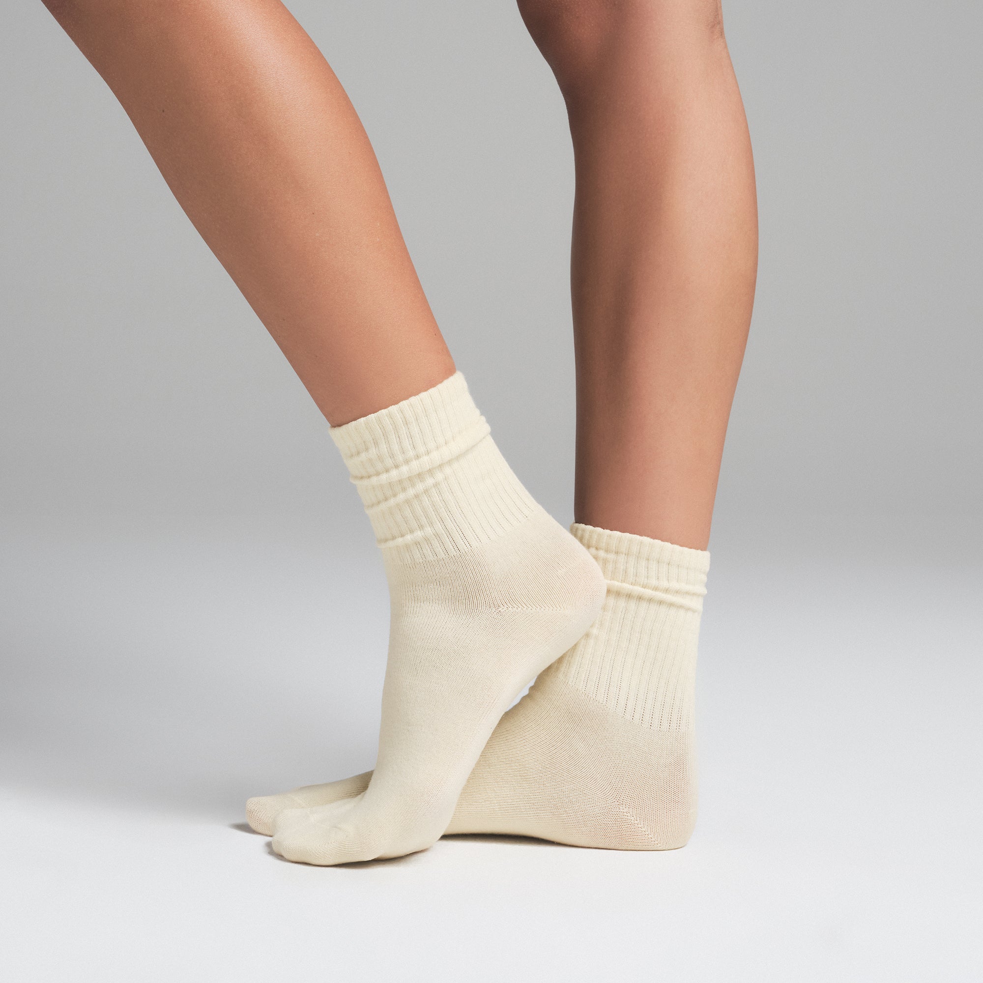 SKIMS RIBBED CREW SOCK 3-PACK | BUTTER MULTI - ÇORAP