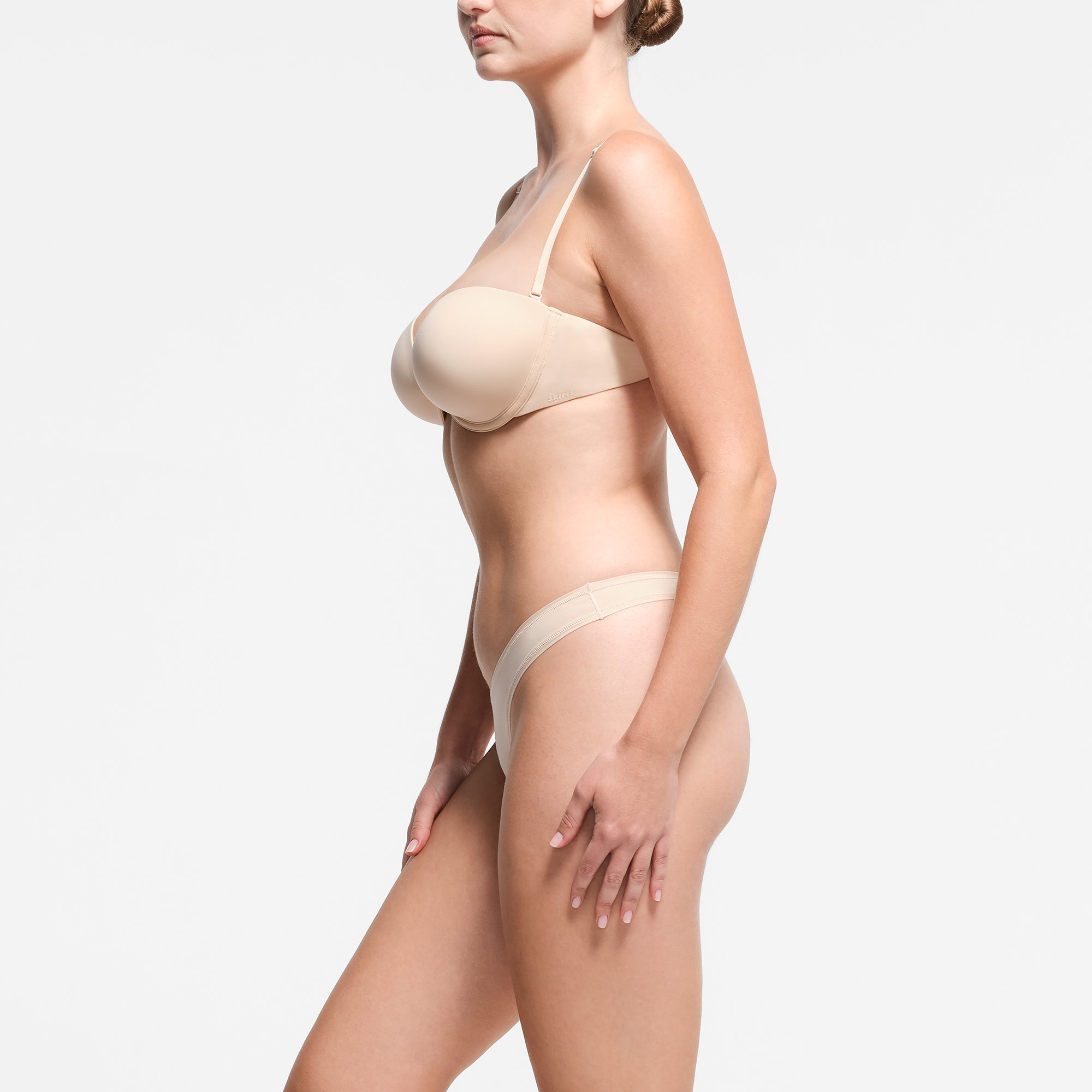 SKIMS MULTI-WAY BRA | SAND - SÜTYEN